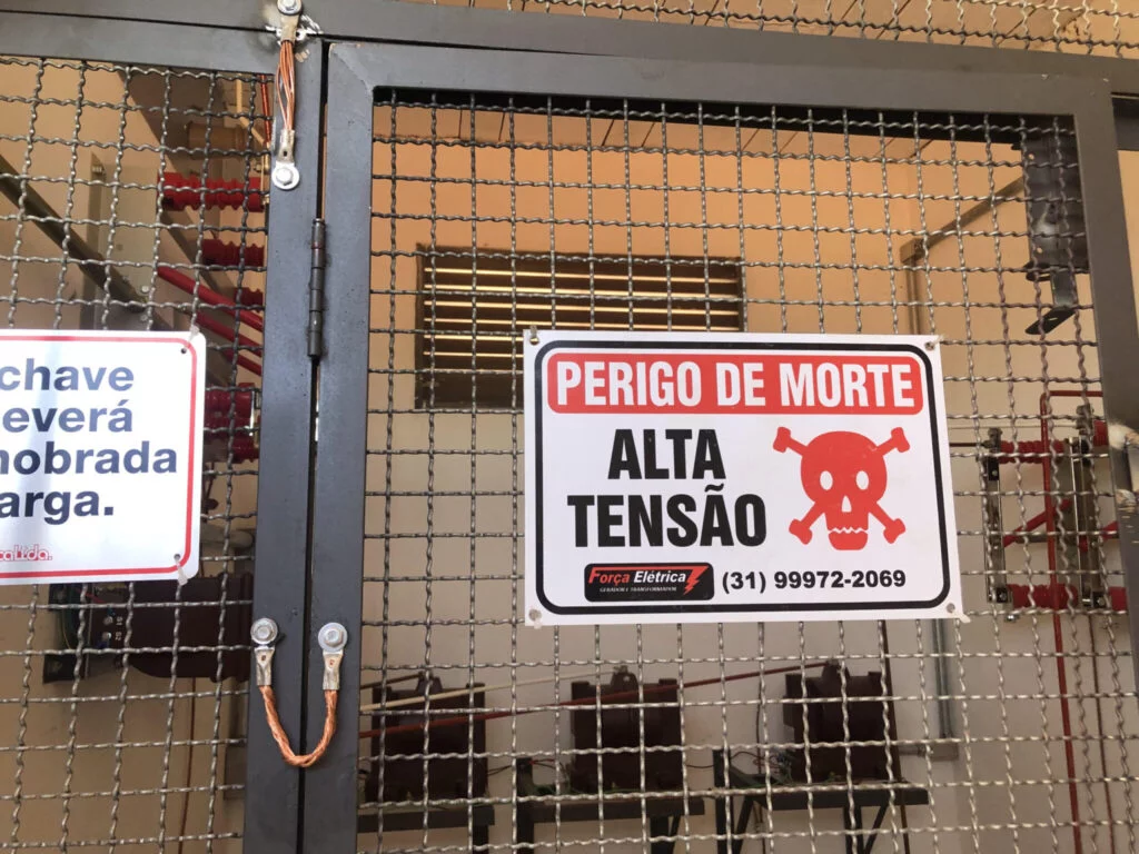 MANUTENÇÃO EM SUBESTAÇÃO 13,8 KV EM ITAJUBÁ – MG
